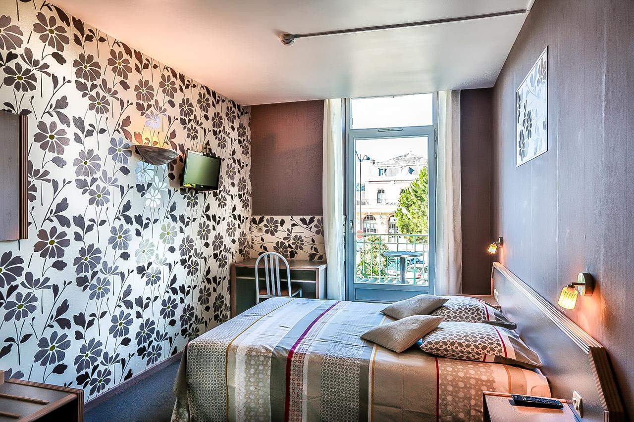Le Terminus Hotel Villeneuve-sur-Lot Buitenkant foto